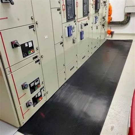 ELECTRICAL RUBBER MATS - IS 15652 - 3 mm thick - 33 KV VARDHMAN ...
