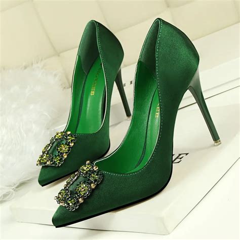 Green Shoes 的图像结果
