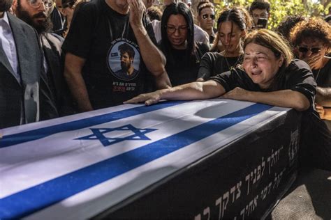 Feuer, Angst und Freiheit: Die Bilder des Jahres von Haaretz | Israel ...
