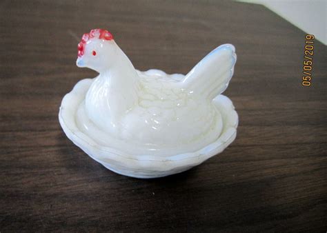 Westmoreland Milk Glass Nesting Chicken Individual Salt Cellar ...