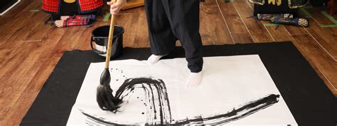 Learning Bushido and Zen at Samurai Calligraphy in Osaka - Klook India