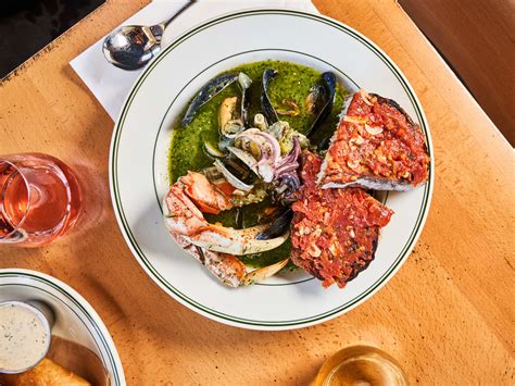 Popi's Oysterette - Review - Marina - San Francisco - The Infatuation