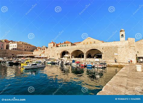 Dubrovnik Fortress and Ships in Port of Adriatic Sea Editorial ...