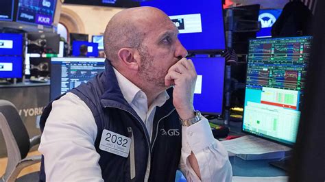 US stock market rises amid oil price concerns linked to Iran conflict