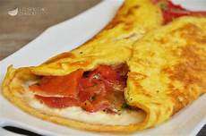 cosa posso cucinare con le uova ricetta calzone di uova ai peperoni le ricette dello cosa posso cucinare con le uova ricetta calzone di uova ai peperoni le ricette dello