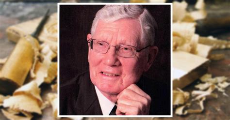 Obituary | Harold L. Clark | DEN HERDER FUNERAL HOME, INC.
