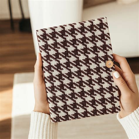 Rust Hound Diary - Maisha Lifestyle
