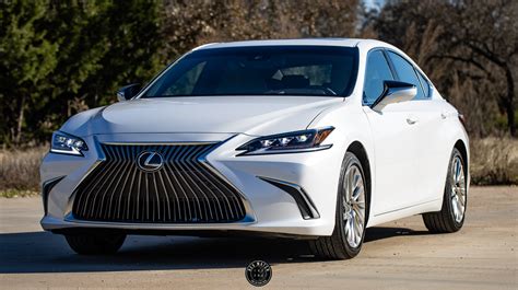 2021 Lexus ES250 AWD Ultra Luxury Review: Makes Life Easier — Rev Match Media