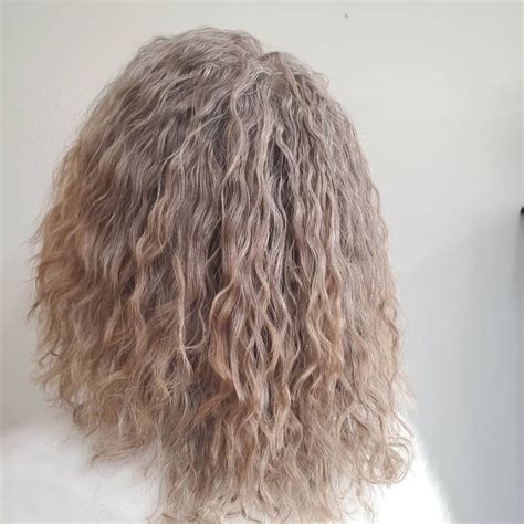 17 Modern Perm Hair Ideas That Are Starting to Trend Right Now