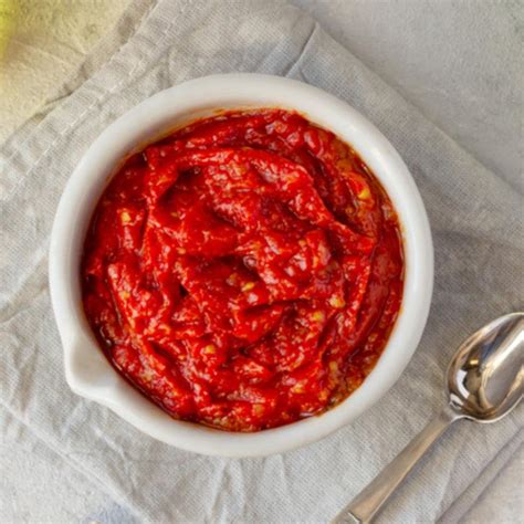 8 Gochujang Substitutes (+ Korean Chili Paste Replacements) - Insanely Good