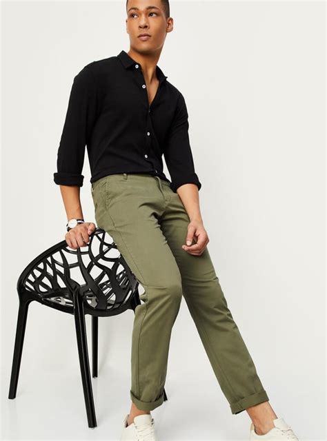 Buy Men Slim Fit Stretch Chinos Online at just Rs. 899.0 ...