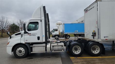 AMAZON CROSS-DOCK FACILITY - MDW2 - Joliet IL - Hours, Directions, Reviews - Loc8NearMe