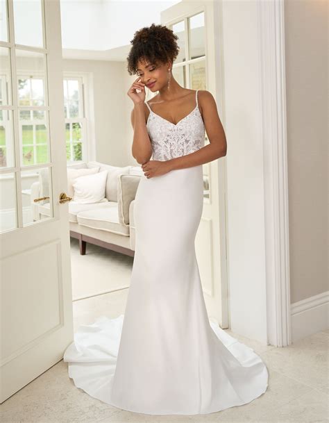 Kamille a crisp crepe sheath with ornate lace | wed2b