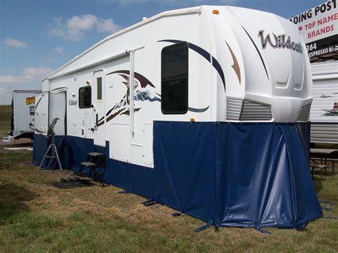 How to Insulate an RV