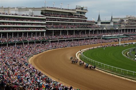 Churchill Downs to suspend operations after horse deaths