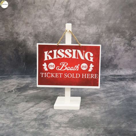 KISSING BOOTH BOARD – Varai Stores Bangalore Rental