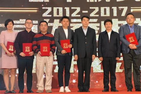 20部国产玄幻、喜剧电影“控场”今年贺岁档不再是大导演的天下？|界面新闻 · 娱乐