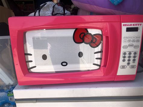 Hello Kitty Microwave