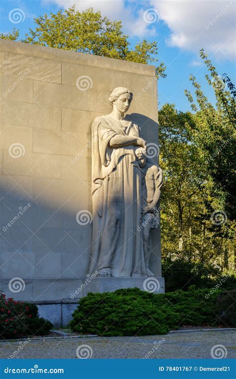 Brooklyn War Memorial editorial photography. Image of memory - 78401767