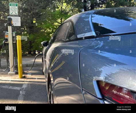 Rivian chargers hi-res stock photography and images - Alamy