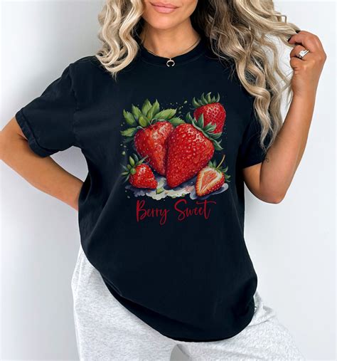 Strawberry Shirt for Women, Comfort Colors Tee , Cottagecore Tshirt ...