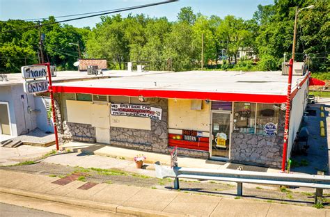 The 9 Best East Nashville Dive Bars [That You NEED to Experience] — The ...
