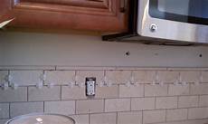 Mastic For Glass Tile Backsplash by Tile Backsplash Tool Belt Mastic For Glass Tile Backsplash