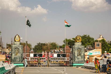 Crowd Free Retreats: 5 Locations To Avoid On Independence Day For A ...