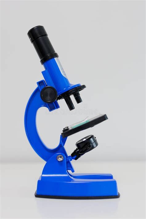 Science Microscope Side View 的图像结果