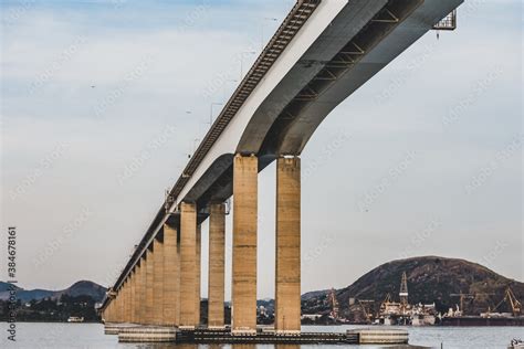 The Rio-Niterói Bridge, a section of the BR-101 over Guanabara Bay between the cities of Rio de Jane