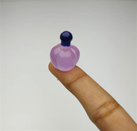 Perfume Bottle – MINIATURES SHOP
