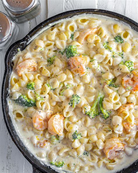 Shrimp and Broccoli Alfredo - CheekyKitchen