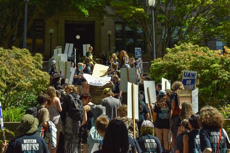 Student workers at WWU pause strike after five days of picketing ...
