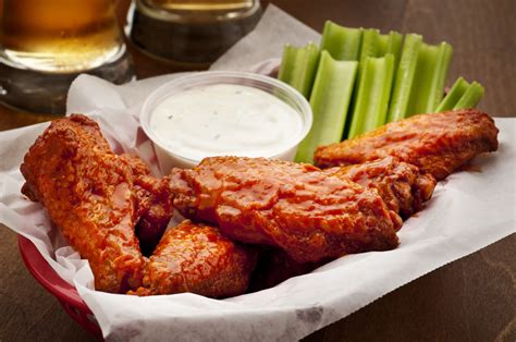 There's a Chicken Wing Debate Raging Online Over 'Drums' Versus 'Flats ...
