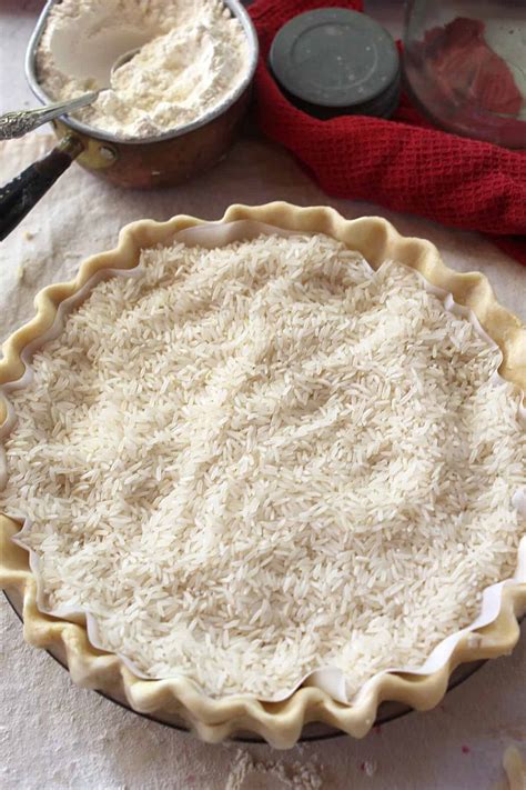 How To Blind Bake Pie Crusts - One Hot Oven