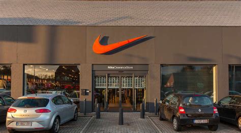 Nike Clearance Store Mons. MONS, BEL. Nike.com IN