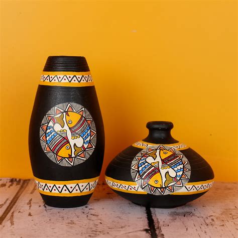 Buy Madhubani Design Terracotta Decorative Vase In Black Color, Set of ...