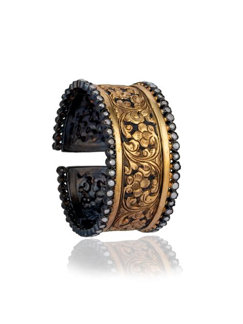 Exquisite Handcrafted Silver Jewellery Online – Neeta Boochra Jewellery