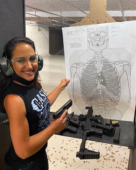 Emily Compagno, Fox News : r/womenoftheright