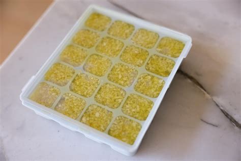 How to Freeze Garlic - The Seasonal Homestead