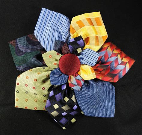 Necktie Tutorial 的图像结果