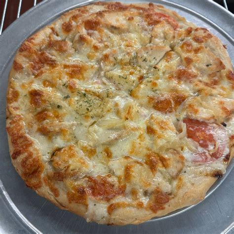 Gourmet Pizza | Village Pizzeria & Ristorante