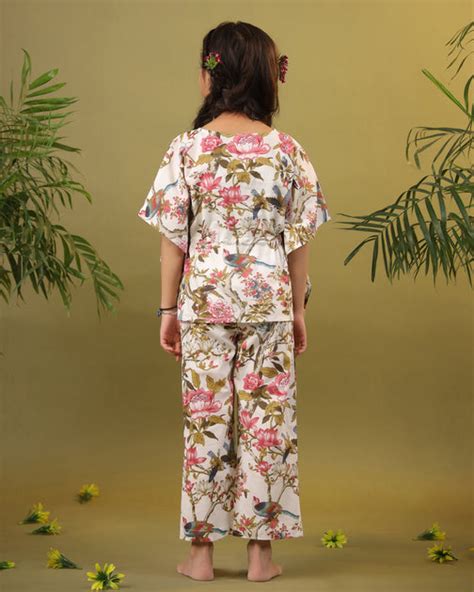 Kids Pure Cotton Multi Colour Printed Night suits – Sanskruti Homes
