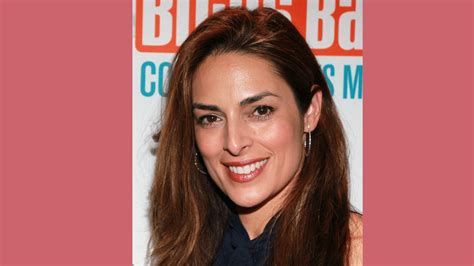 Lisa Ann Russell Net Worth with An Inside Look - Belle De Couture