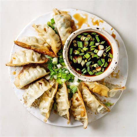 What To Serve With Potstickers: 17 Best Sides That Pair Nicely 🥟