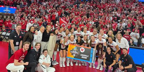Nebraska volleyball defeats Wisconsin to advance to NCAA Final Four