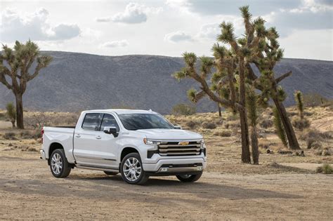 OE Spotlight: Chevy Silverado HD Gets ZR2 Package