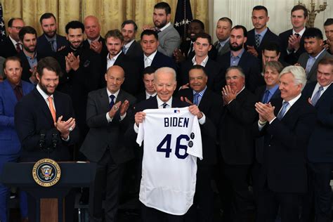 Mark Walter Net Worth - Wiki, Age, Weight and Height, Relationships ...