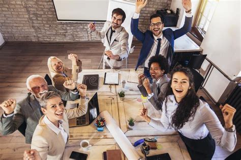 Business People Celebrating 的图像结果