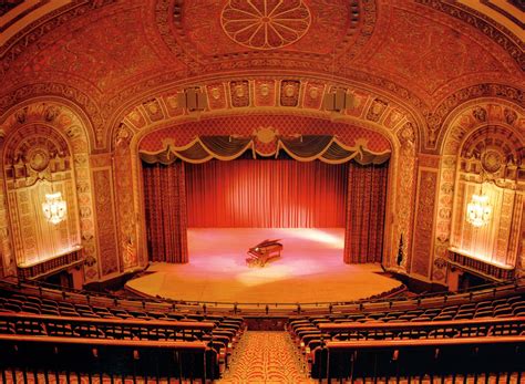 50 Towns With the Most Majestic Old Theaters - Budget Home Theater